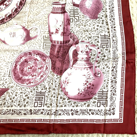 Large Silk Scarf 42 in square NWT silky Asian red pink teapots vessels vases - Picture 3 of 11